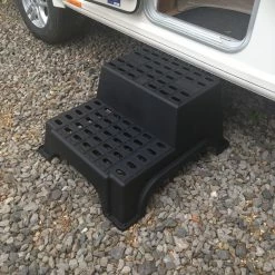 CARAVAN & MOTORHOME MGI Milenco Double Step