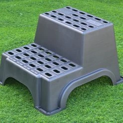 CARAVAN & MOTORHOME MGI Milenco Double Step