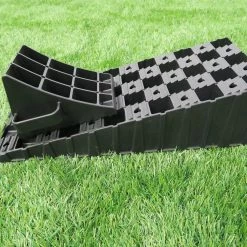 CAMPING ACCESSORIES Milenco MGI Level Chock