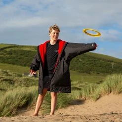 OUTDOOR LIVING Dryrobe Advance Kids Long Sleeve BLACK BLUE - RECYCLED