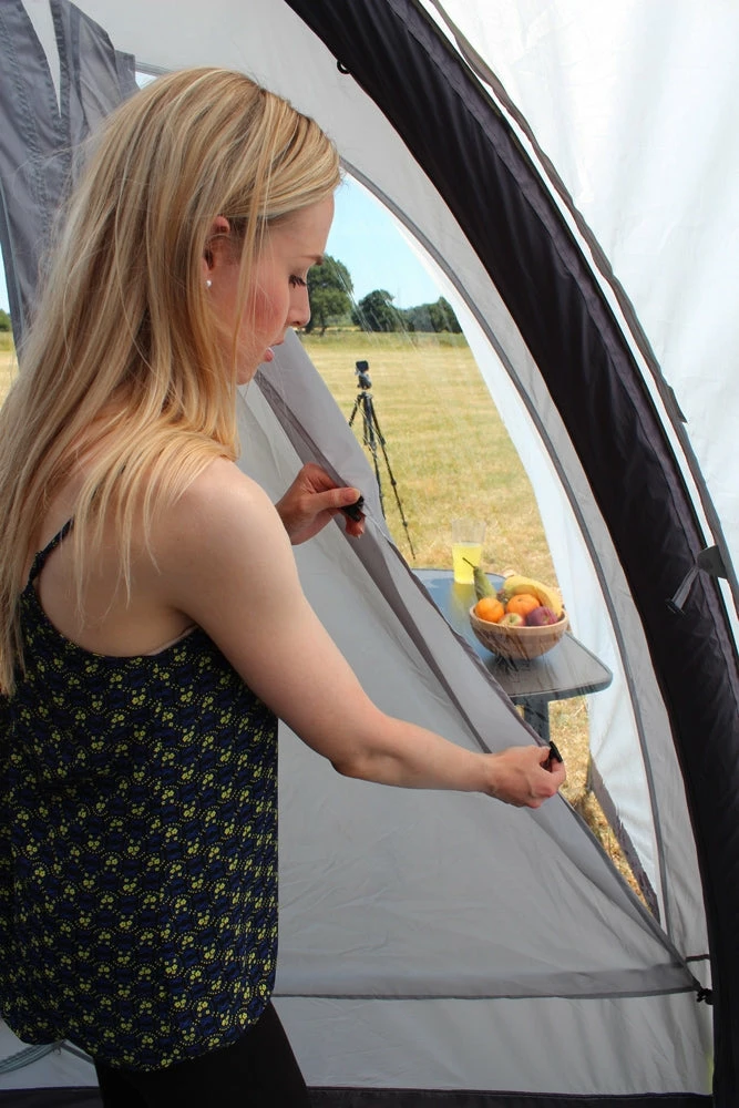 Outdoor Revolution Cruiz 4.0 With Snug Rug And Footprint Inflatable Tent