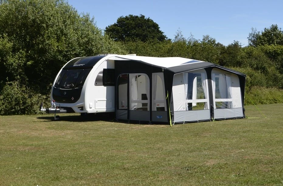 Dometic Club AIR Pro 440 S Awning 2022 CARAVAN AWNINGS