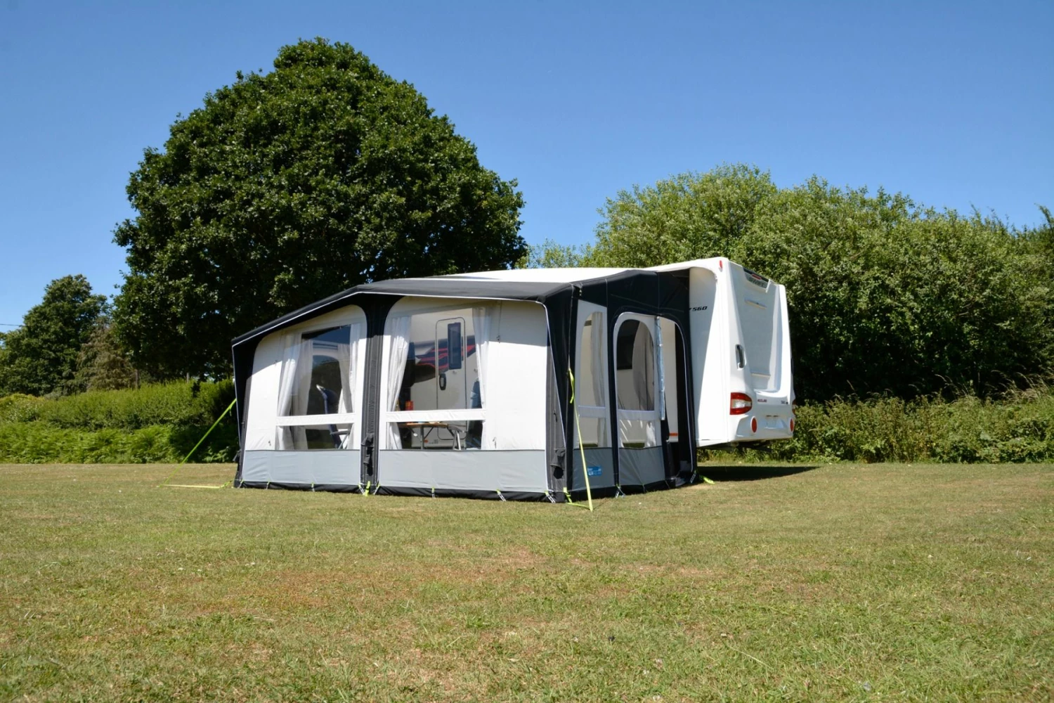 Dometic Club AIR Pro 440 S Awning 2022 CARAVAN AWNINGS